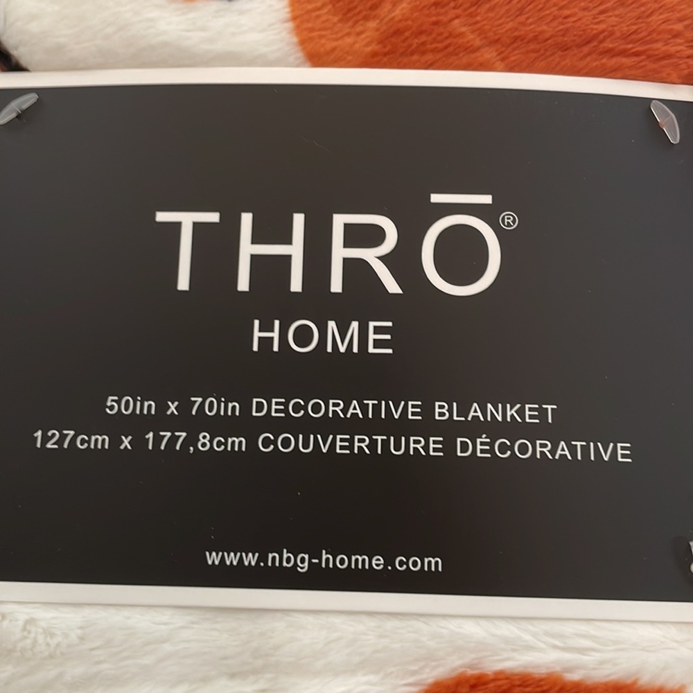 Dachshund themed throw blanket. - Picture 2 of 9